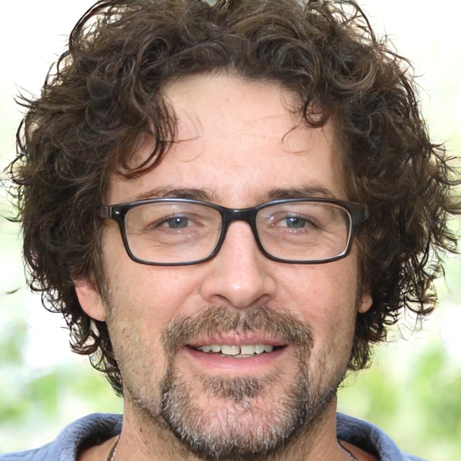 Marco Pellegrini, hair stylist esperto in tecniche moderne